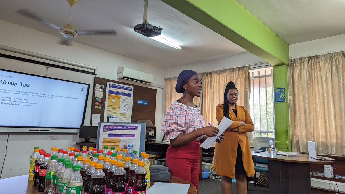 #CodeBoost Session 1🧠: Led by Shakila from Starthub Africa, we dived into startup essentials - idea creation, validation, and implementation. With engaging group tasks and presentations, the session was a solid foundation for any budding🌱 entrepreneur. 💡 #StartupEssentials