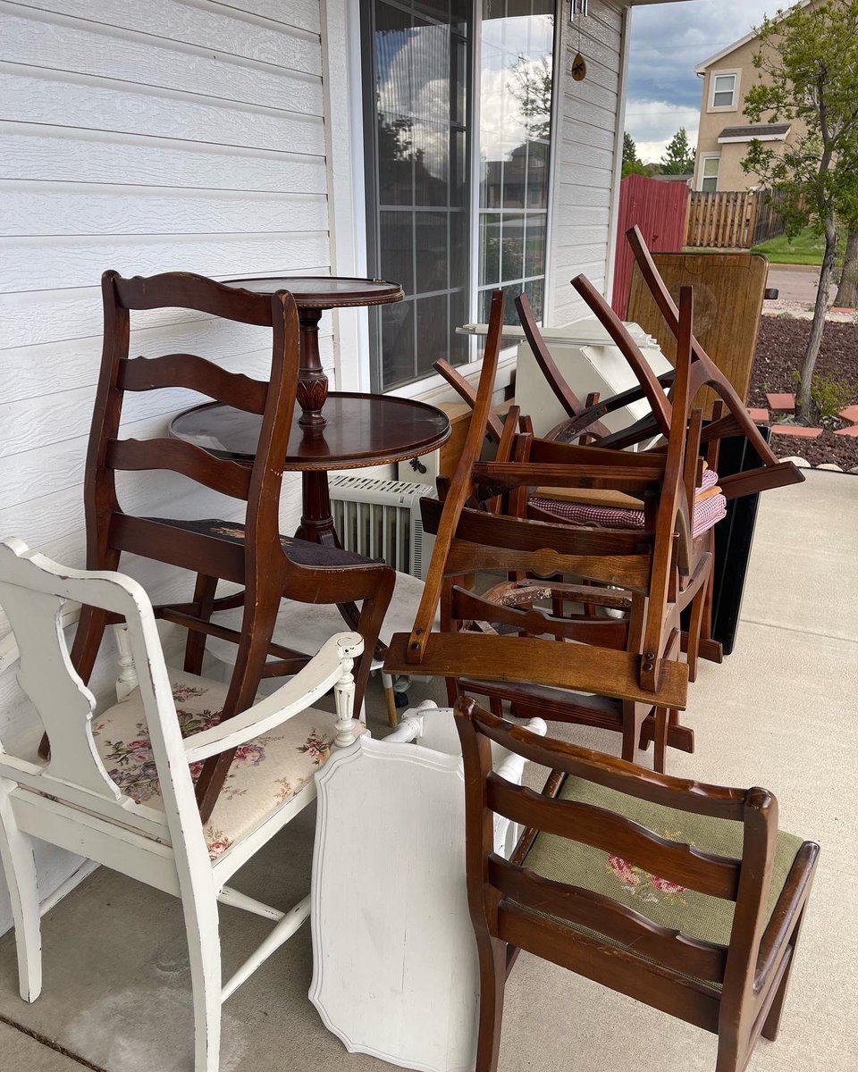 MoonJunkRemoval's tweet photo. #coloradosprings #colorado #manitouincline #coloradorealtors #coloradolife #thepinery #boulderco #uccs #gardenofthegods #castlerock #coloradospringsco #vasa #cherrycreek #briargate #broadmoor #denver #highlandsranch #castlepines #denvercolorado #milehighcity #coloradoliving https://t.co/4SBOBCG0Cq