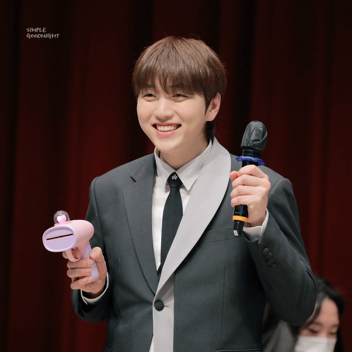 꾸모리 tweet media