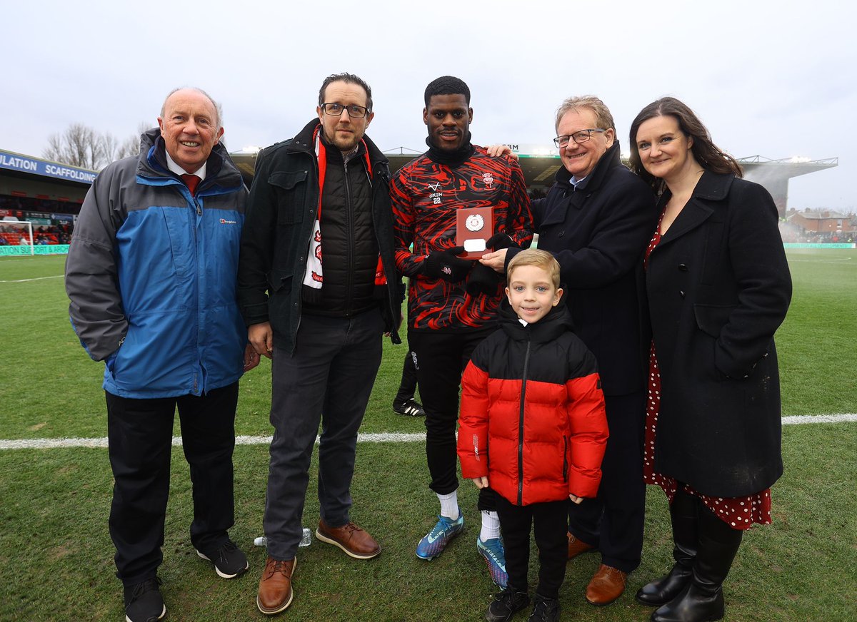 trustinlcfc's tweet photo. CONGRATULATIONS TJ π
The winner of December's RICT's Player Of The Month award was presented yesterday...
Congratulations TJ and thank you to Stan Matthews and Nick Briggs for presenting the award...
Plus a huge thank you to @bubstgway
#RICT23 https://t.co/H7vOqOmt64
