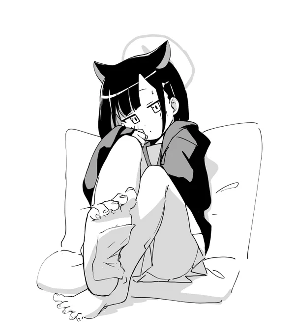 一日中歩いて足を酷使した日は足を癒やす用の湿布を貼った方がいいらしいぞカズサ