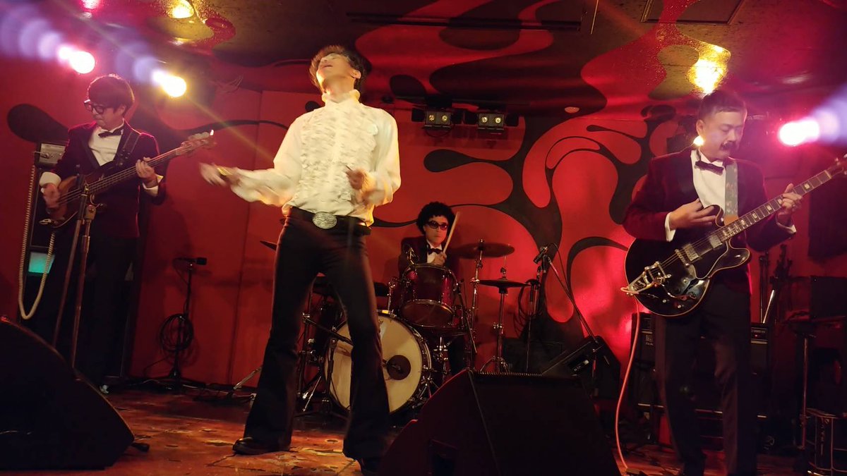 ainobando's tweet photo. ライブ終了しました！
東高円寺https://t.co/ejhVzCeCSu さん28周年おめでとうございます㊗️
⁡
会場に来てくれたお客さん、
素晴らしい共演者の方々、
本当にありがとうございました！
今年もどうぞよろしくお願いいたします！ https://t.co/8PiSScbUUh