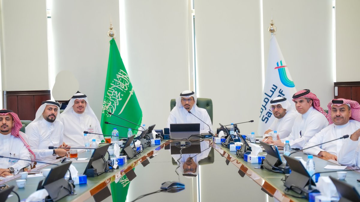 S N C الـلـجـنـة الـوطـنـيـة tweet media