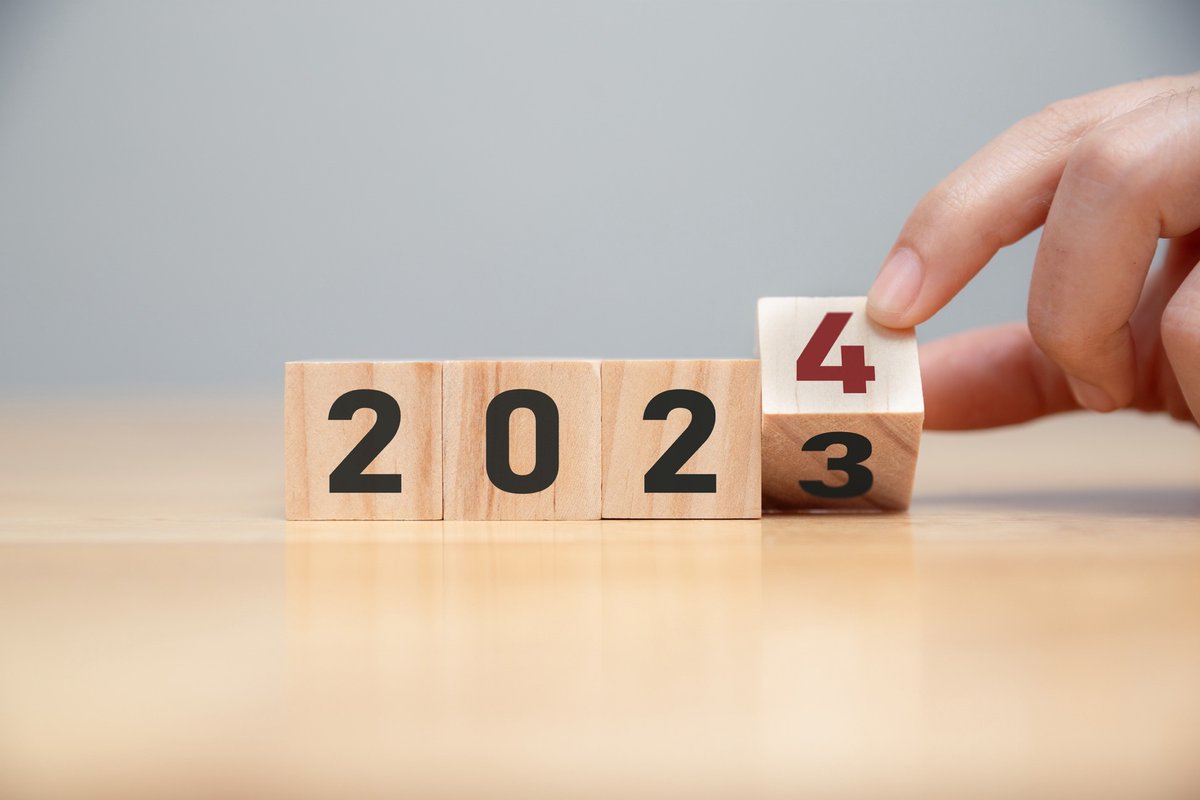 BostonRM's tweet photo. The 2024 Economic Outlook: Can The Stock Market Boom Again This Year? Read more here https://t.co/dU0B69f6DQ https://t.co/8SEcTbEKGX