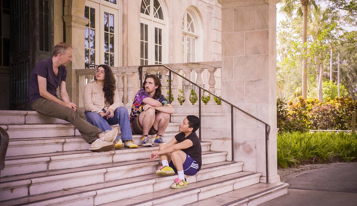 Horen gender studies en ‘critical race theory’ thuis op een universiteit? De strijd om <a href="/NewCollegeofFL/">New College of Florida</a> staat vanavond centraal in de eerste aflevering van ‘De slag om Florida’.

20.19 uur, NPO2: