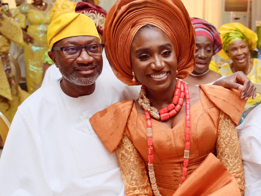 realFemiOtedola's tweet photo. Yet more good times to be grateful for! Congratulations to my beautiful niece Tiwi on her union with KR! 👰🏾‍♀️ Wish you a wonderful life together 💜💛… F.Ote💲 https://t.co/uzxFrSs1V9