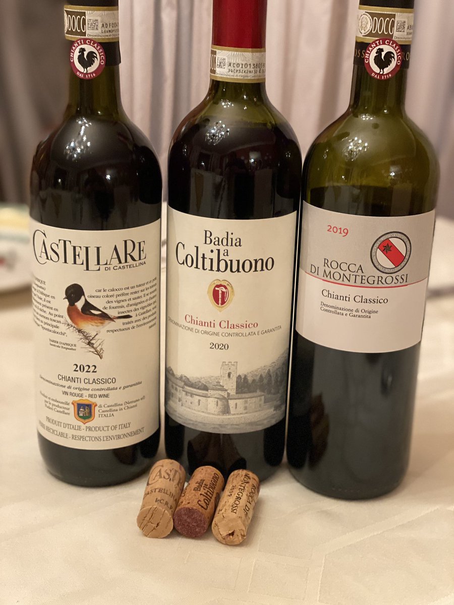 dpen_cc's tweet image. Stunning rosso followed by a nice young cc trio #weekendwines #chianticlassico #montalcino #sangiovese #chiantilove #ccguy #podereleripi #badiaacoltibuono #roccadimontegrossi @CastellareWine @chianticlassico @ChiantiNews