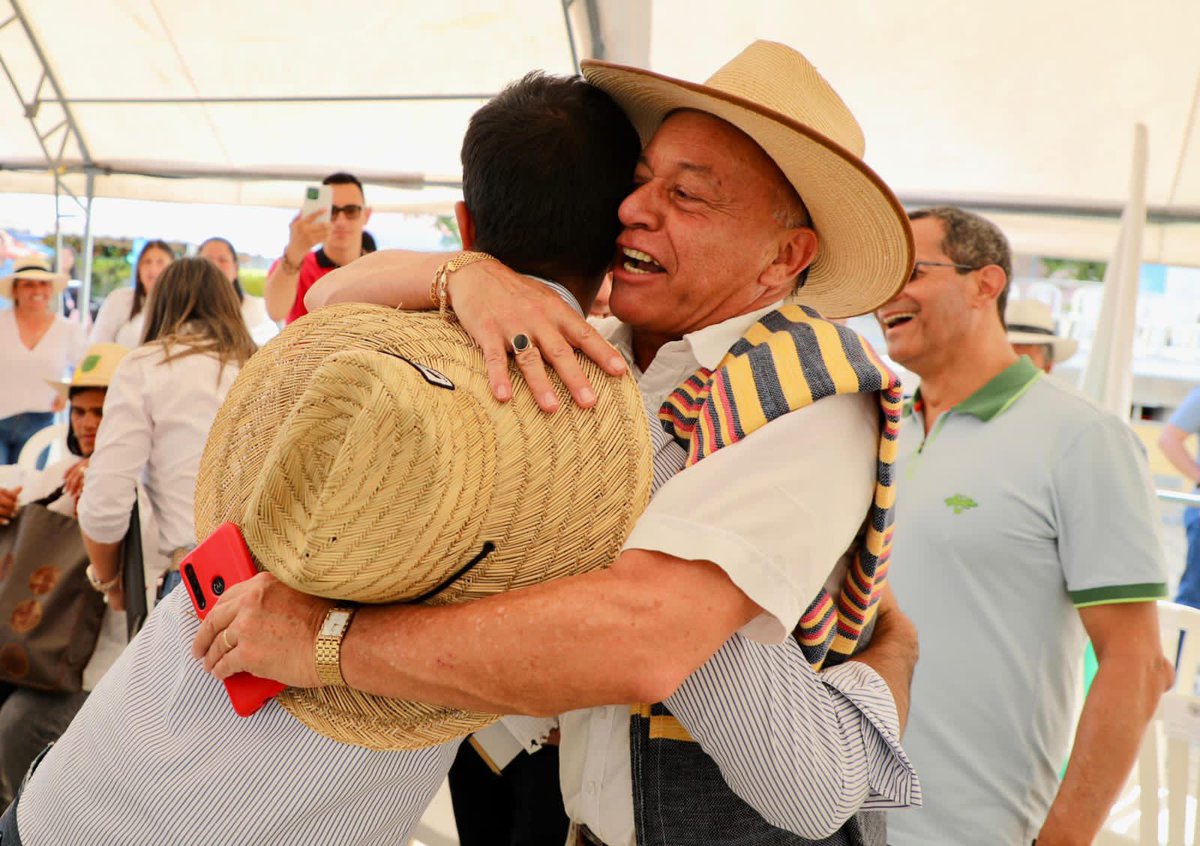 CundinamarcaGob's tweet photo. 📍#SanJuanDeRioseco
📍#Vianí
📍#Pulí
📍#Bituima
📍#GuayabalDeSíquima
¡A #escuchar, a #planear y a #proponer el futuro de #Cundinamarca!💪🏻 https://t.co/WrH4PNPJ6T