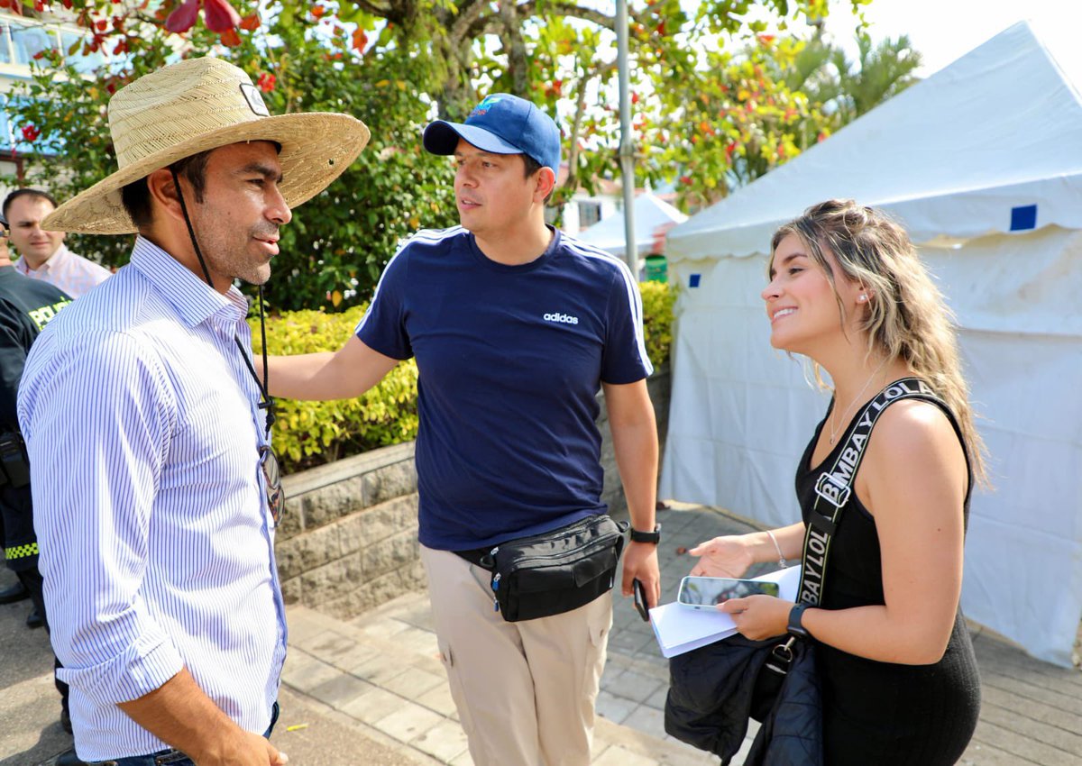 CundinamarcaGob's tweet photo. 📍#SanJuanDeRioseco
📍#Vianí
📍#Pulí
📍#Bituima
📍#GuayabalDeSíquima
¡A #escuchar, a #planear y a #proponer el futuro de #Cundinamarca!💪🏻 https://t.co/WrH4PNPJ6T