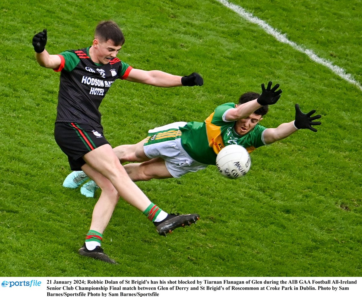 SportTG4's tweet photo. Scór Leathama

@WattyGrahamsGAA 1-05
@StBrigidsRos 0-08

Seo mar a sheasann cúrsaí ag leatham. Bígí linn don dara leath!

BEO/LIVE AR @TG4TV 📺

#GAA @GAA_BEO https://t.co/VjC0QfOVGE