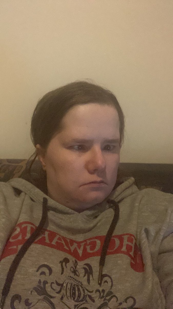 idaengstrom88's tweet photo. sjuk igen!
Här mår man som en påse skit då jag blivit sjuk igen och fått feber 🤒 så nu ska jag kolla på filmen Flickan som lekte med elden extended edition #sjuk #sjukstuga #feber https://t.co/hBaHnkPcmz
