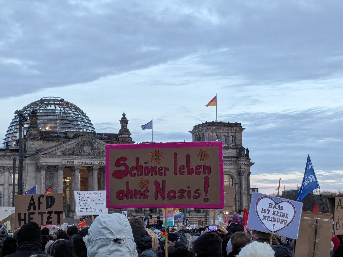 SimonPoelchau tweet picture