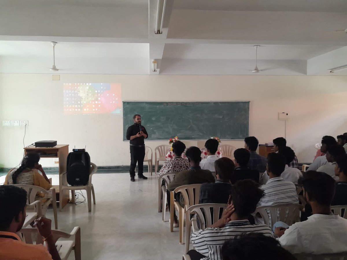 ShankarShanmug's tweet photo. Two days’ workshop on hard skill for engineering product design is conducted to inspire students in the field of engineering and promote them in the product design and protection. https://t.co/r4VibrIMi3