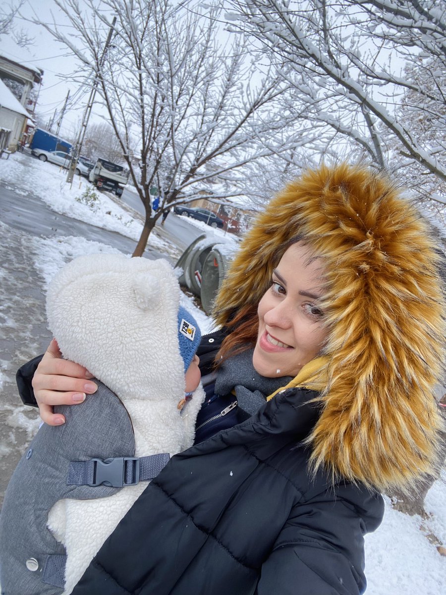 Baby’s first snow❄️☃️💙