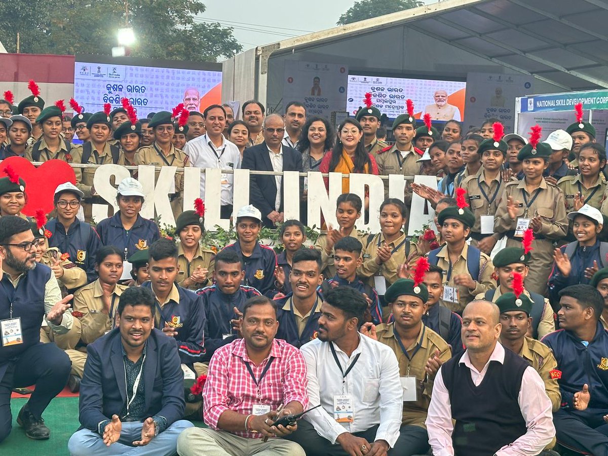 Kaushal Mahotsav Sambalpur, attended by 4000+ candidates and 59 employers, stands as a testament to the significant impact achievable through united efforts in skill enhancement and job creation. The commendable dedication of Skill India team in orchestrating this event led to an