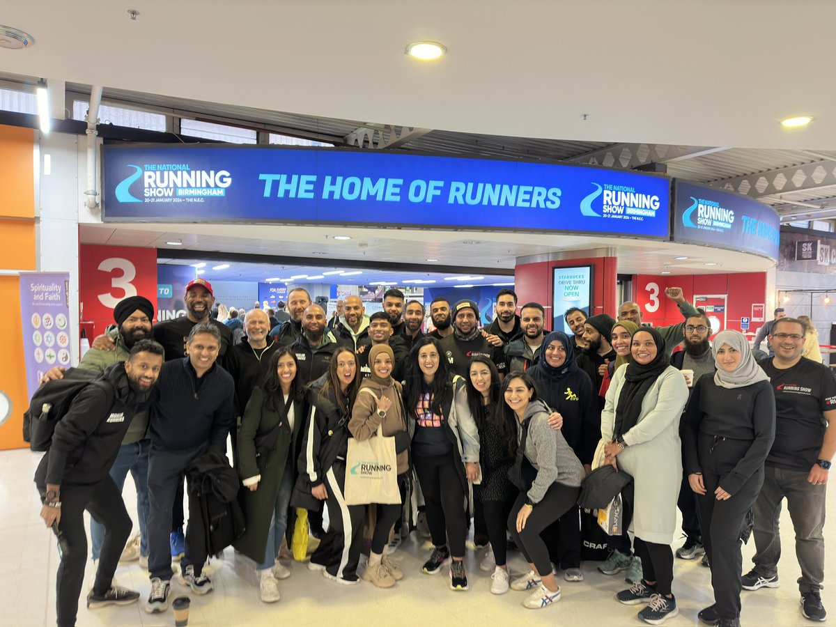 What a fun-filled day yesterday with our community, starting off with @CannonHparkrun , followed by the @nationalrunshow which had great vibes. Thank you to everyone who voted for us! 💙

#MuslimRunners #Cannonhillparkrun #NationalRunningShow