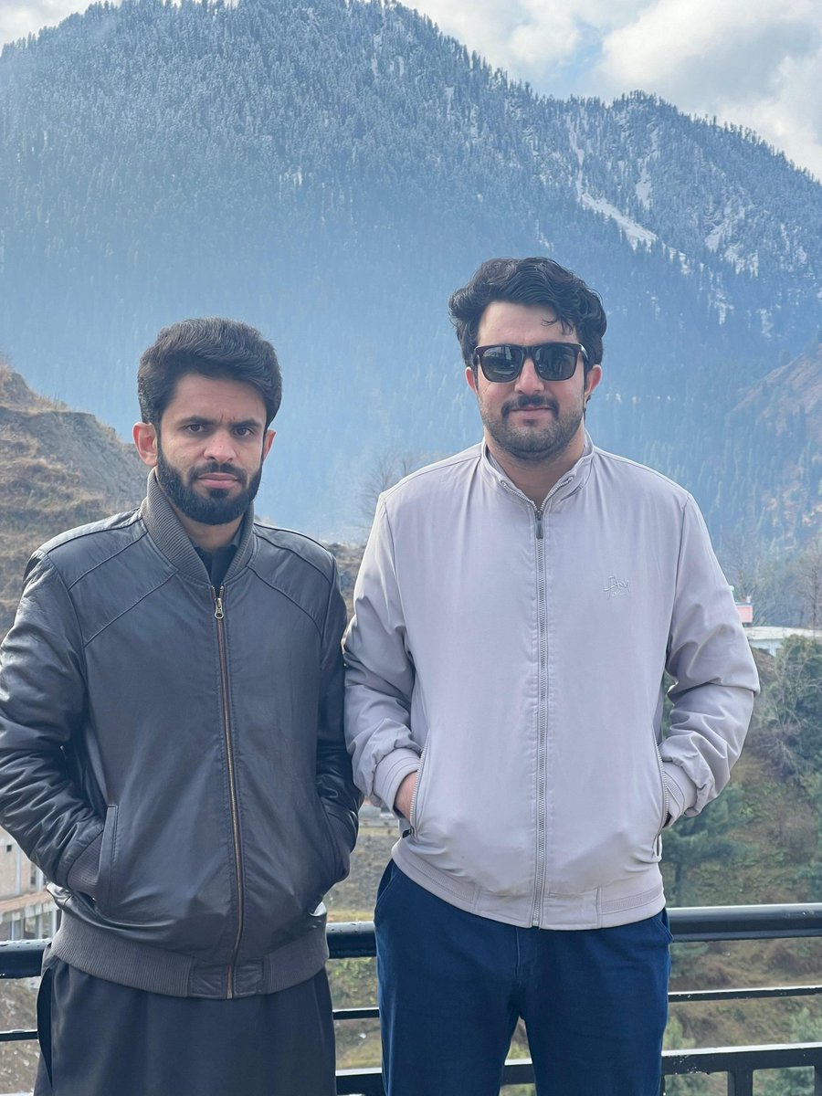 DrKhalidKamal's tweet image. Empower the healers! 
Young doctors association KP is taking a stand for fair rights. Join us at Peshawar Press Club to demand inductions for all, salary increases, and commission jobs. Let's create positive change!
#YdarejectFcpsSlotsdecrease
#InductionforAll
#YDAKPstrike