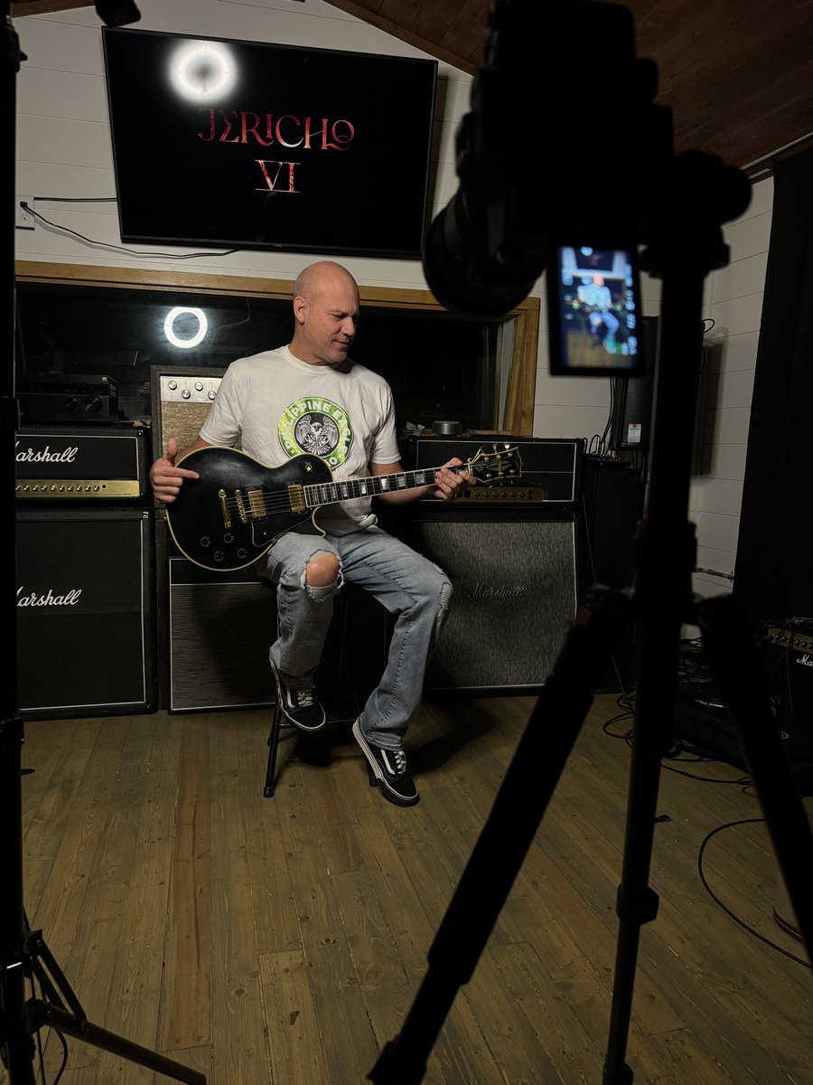 Behind the scenes #alternativerockmusic #lespaul #lespaulcustom #recordingstudio