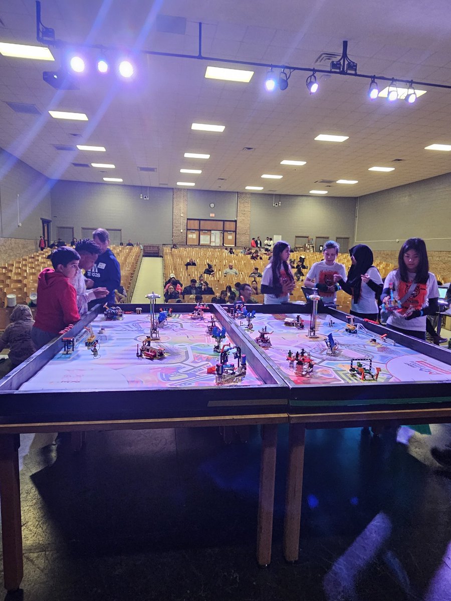 FLL 4th grade team at a recent qualifier. They were the youngest team and did well