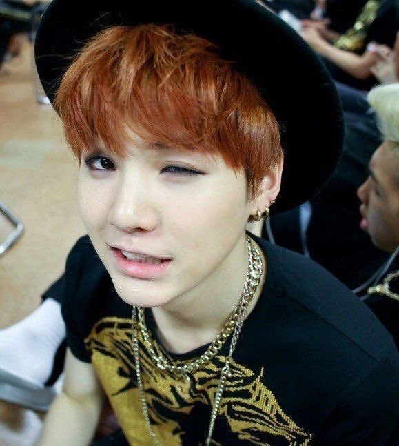 ccarmisites's tweet image. RÁPIDO COMENTEN POR 🐱!

#11BloomingYearsWithSUGA 
ALWAYS TOGETHER WITH SUGA