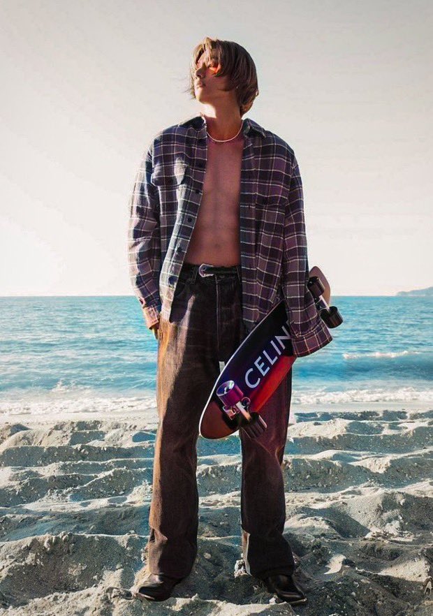 ccarmisites's tweet image. Una ganas d lamer esa barra d chocolate 🤤🤤🤤