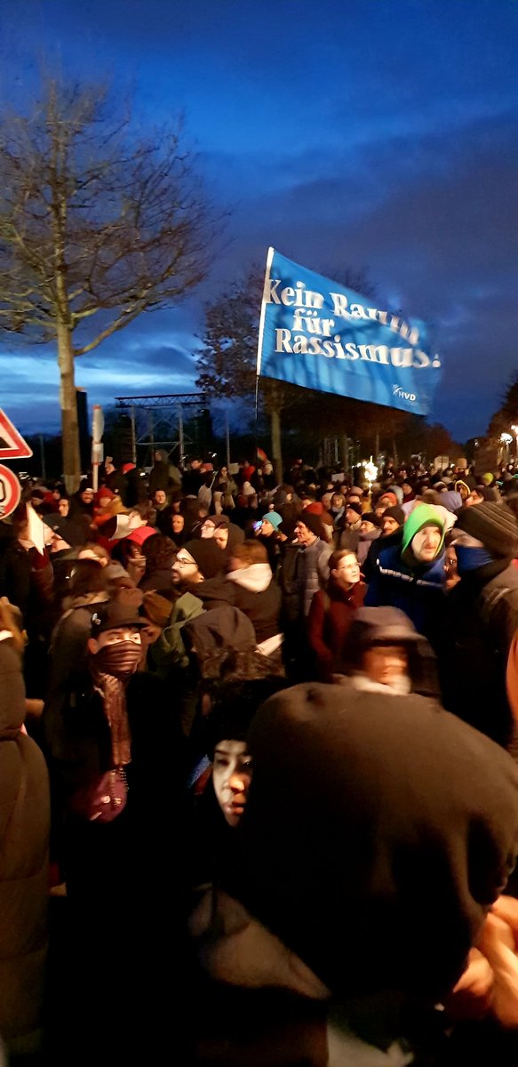 Mehr Leute als gehofft in Berlin, hier kommt was in Bewegung, soviel ist sicher.