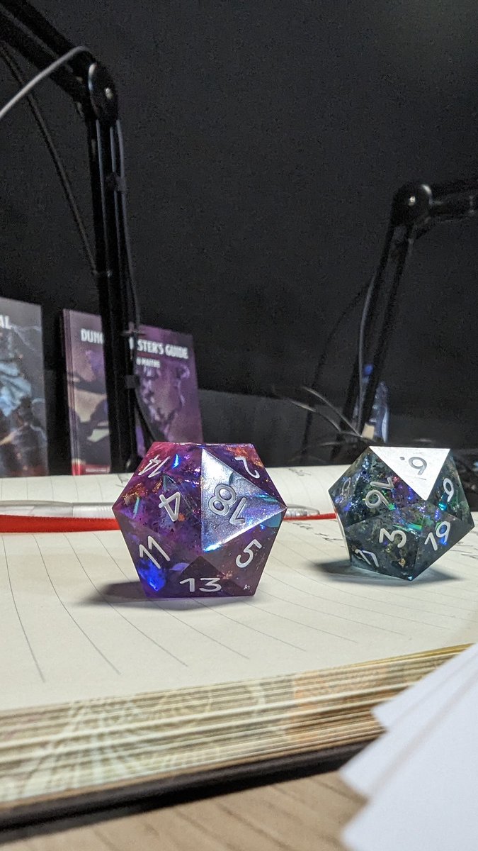 Amphirae tweet media