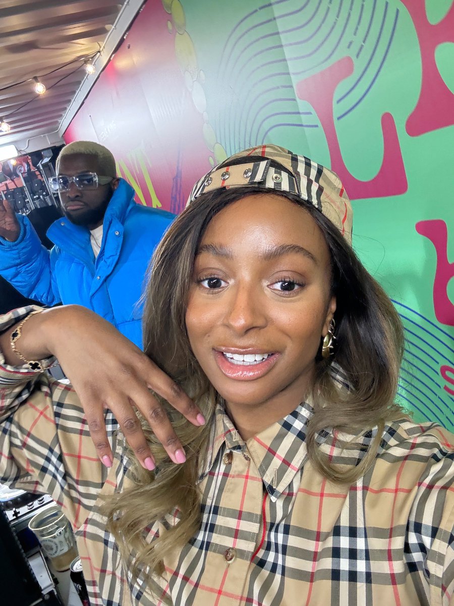 cuppymusic's tweet image. Sara Sara 🏉 
*I have moved from football to rugby