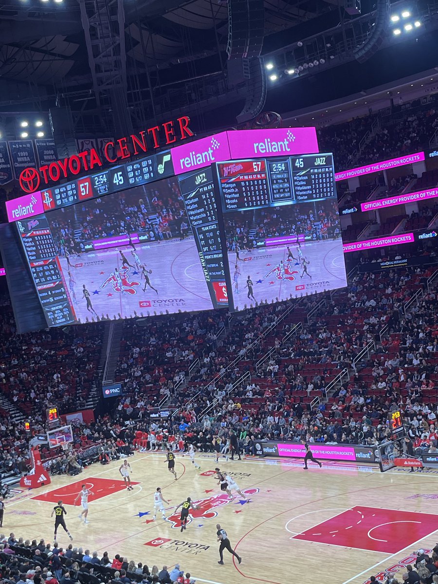 Shout out to <a href="/ticketsvivi/">ticketsvivi</a> for the great seats to last night <a href="/HoustonRockets/">Houston Rockets</a> game! 

Great seats, great value! My daughter absolutely loved them!