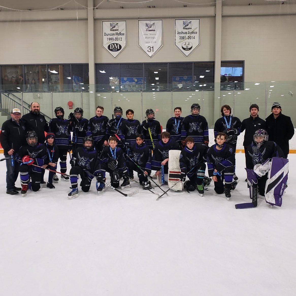 Congratulations to the Raiders U15 NBC-2W on being finalist in the 2024 #EMHW. Way to go team! 👏💜#weareraidernation