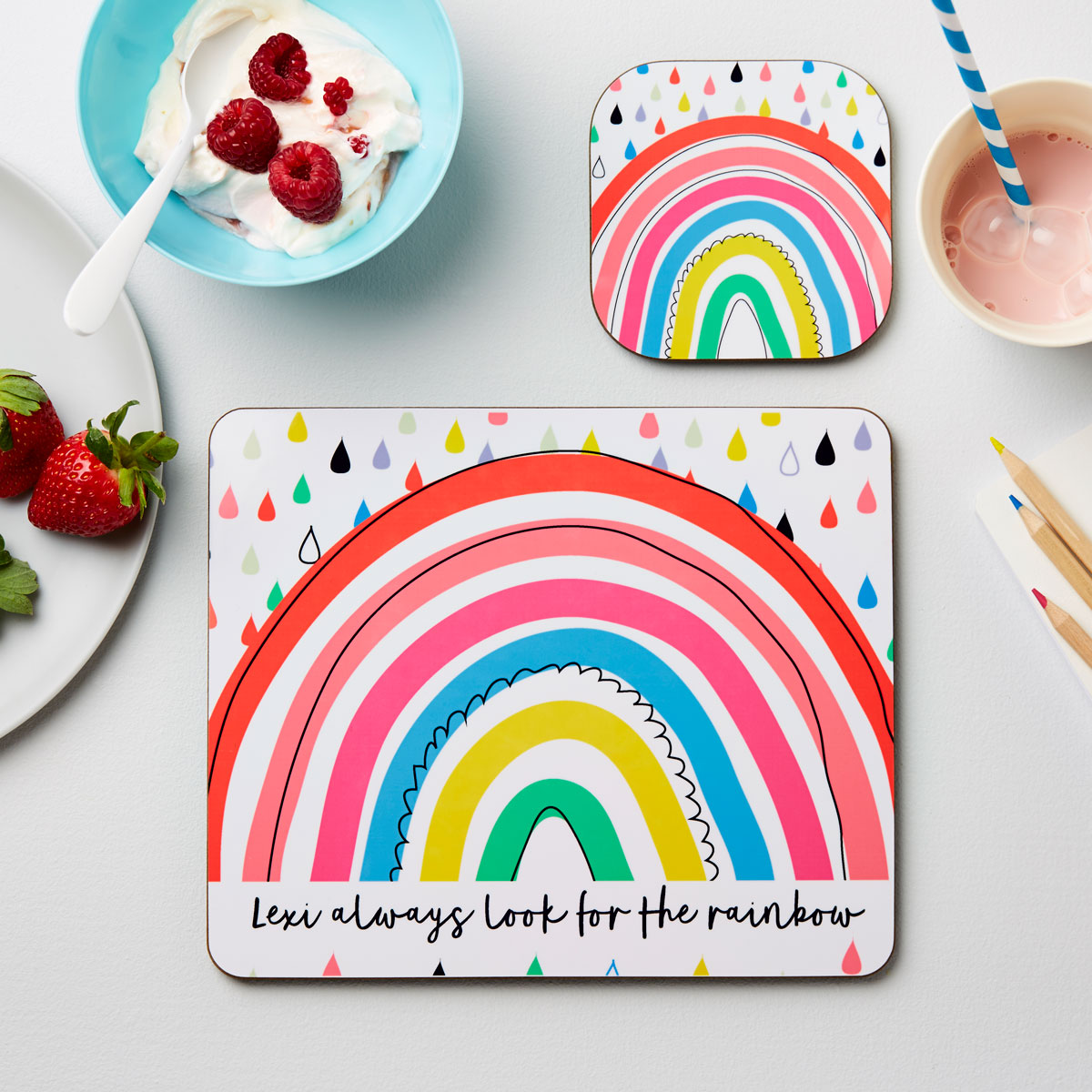 Personalised Childrens Placemats &amp; Coasters including this fabulous Rainbows design.🌈🌈
Browse the collection here  🔽🔽
eleanorasgifts.com/collections/ki…

#kidsplacemats #placematsandcoasters #kidstableware #personalisedtableware