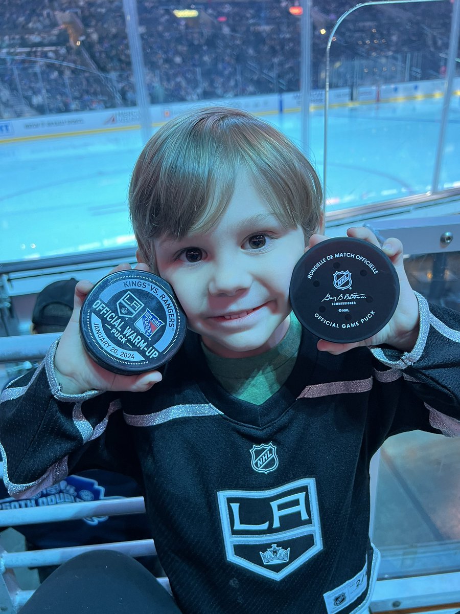 HodisKristin's tweet photo. 🩶🖤 #GoKingsGo @LAKings https://t.co/paPSPdfyJQ