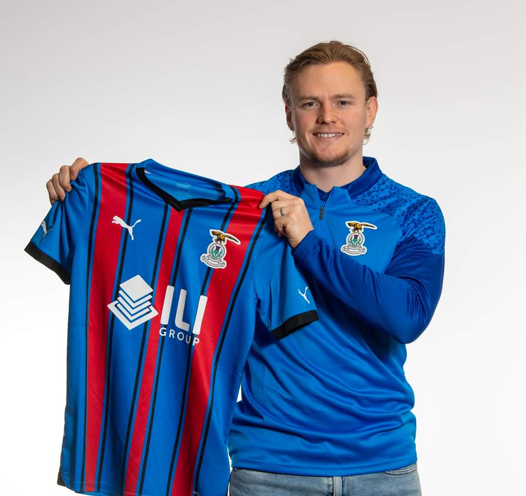 Alex_Samuel95's tweet photo. A whirlwind couple of days. Delighted to get off the mark yesterday, couldn't have asked for a better start of my loan with @ICTFC. Looking forward to the months ahead 🙏🏻🔥⚽️ https://t.co/Yf8NkxMH4r