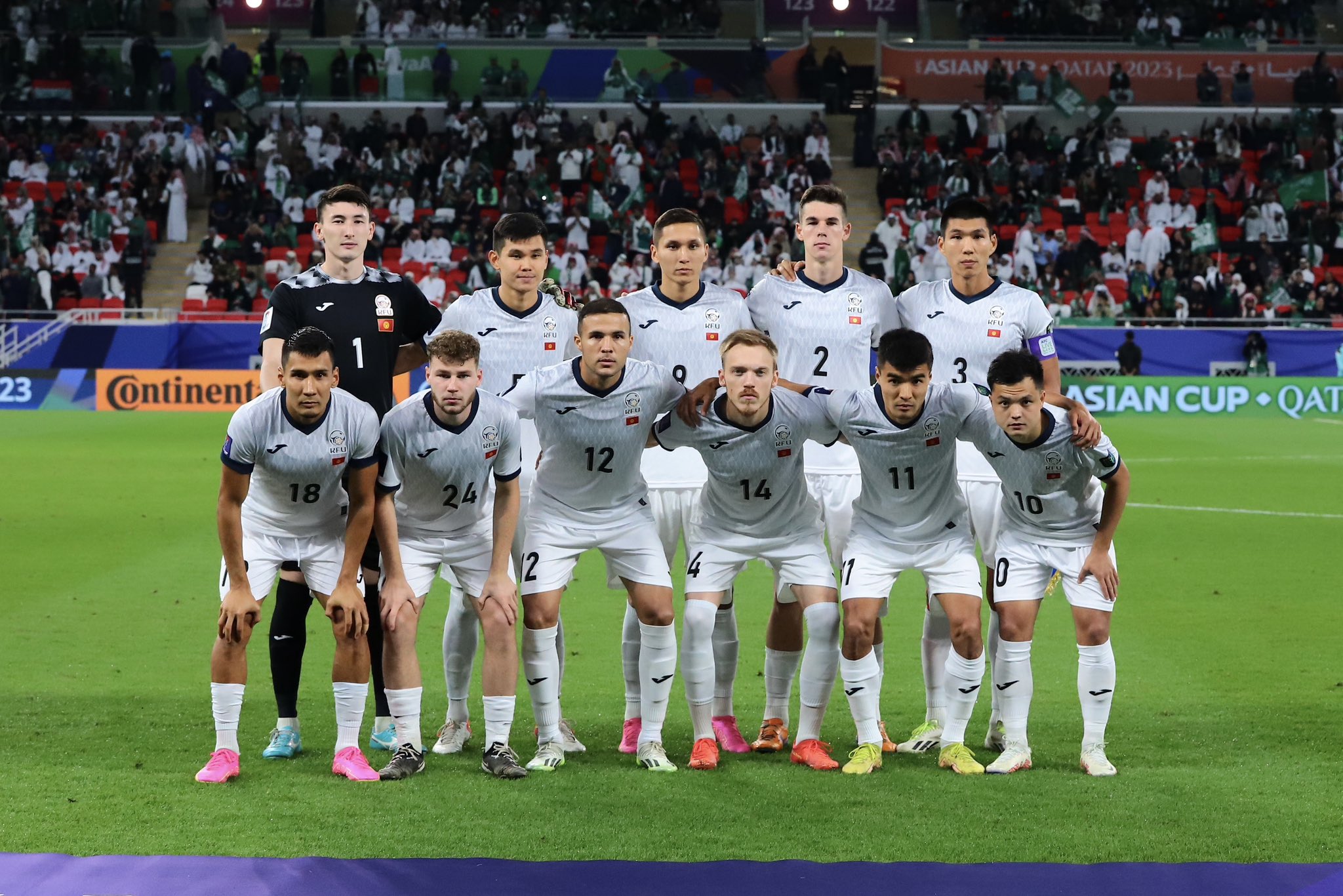 Tampil Buruk di Piala Asia 2023 Bikin Peringkat FIFA 5 Negara Ini Anjlok Drastis: Salah Satunya Rival Kuat Timnas Indonesia
            - galeri foto