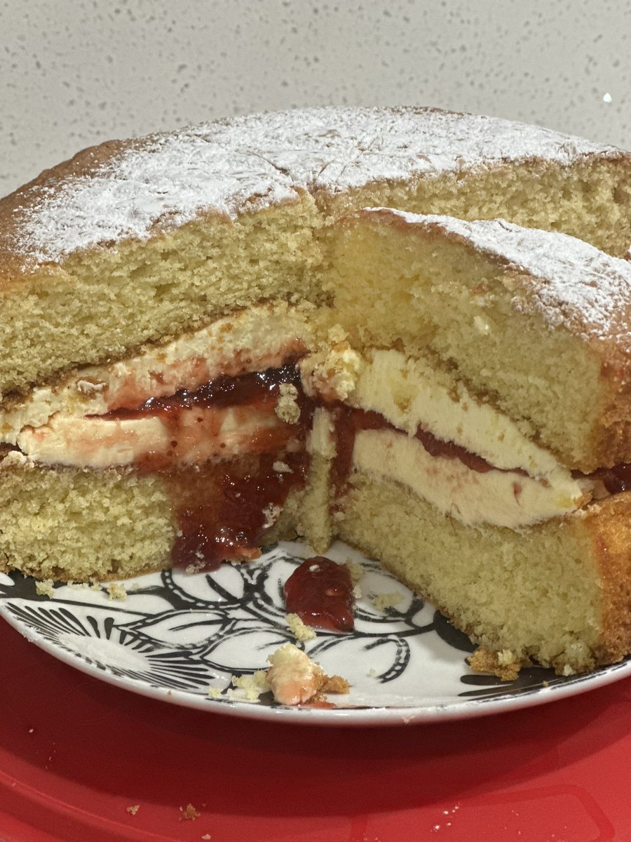 Gayle Thomson tweet media