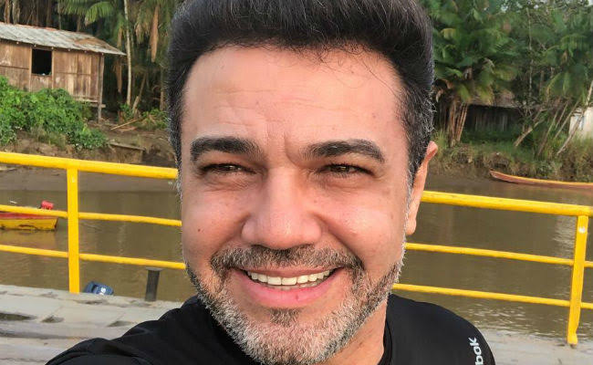 PedroRonchi2's tweet photo. Marco Feliciano, que pagou R$ 157 mil num tratamento dentário e pediu reembolso a Câmara, é contra imposto no salário de pastores. https://t.co/81eaZeBz6q