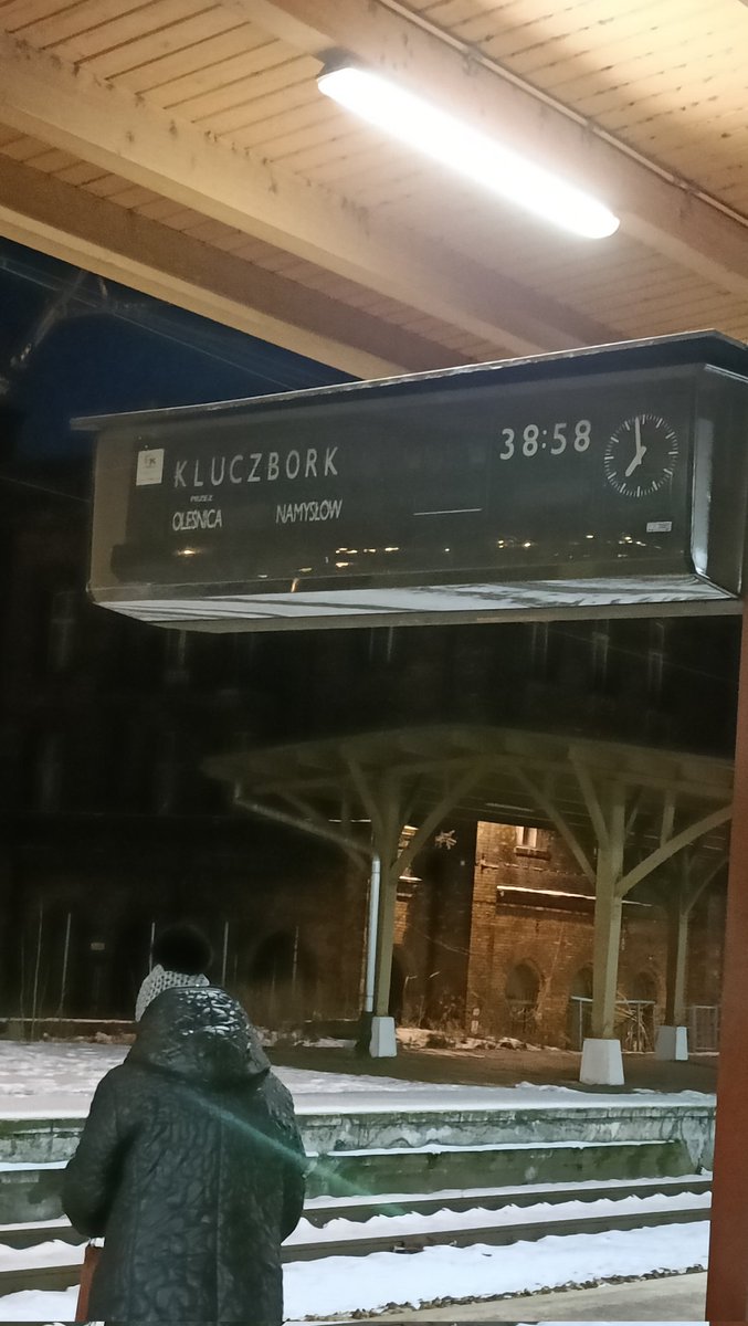 Wystarczy pojechać na <a href="/StacjaNadodrze/">Stacja Nadodrze</a>, aby się przekonać, że światem rządzi sekta 24-godzinna!
#Wrocław