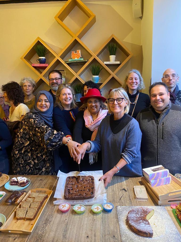 Was an absolute pleasure to meet you today <a href="/MishalHusain/">Mishal Husain</a> at <a href="/MaqamCentre/">Maqam Centre</a> for #apeaceofcake Would love to chat more about <a href="/nisanashim/">Nisa Nashim</a> <a href="/Laura_E_Marks/">Laura Marks</a> <a href="/ahmereenreza/">Ahmereen Reza OBE 🇬🇧</a>