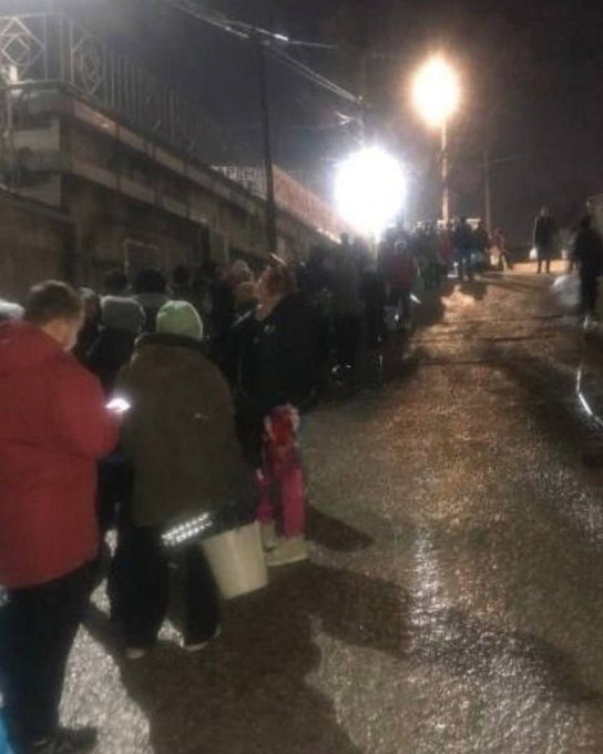 вода питьевая бутилированная. ваз 2104 4к. какая вода 4 машина. стеклоочиститель - 20 5 литр для машина. вода 4 воды абрау дюрсо 0.