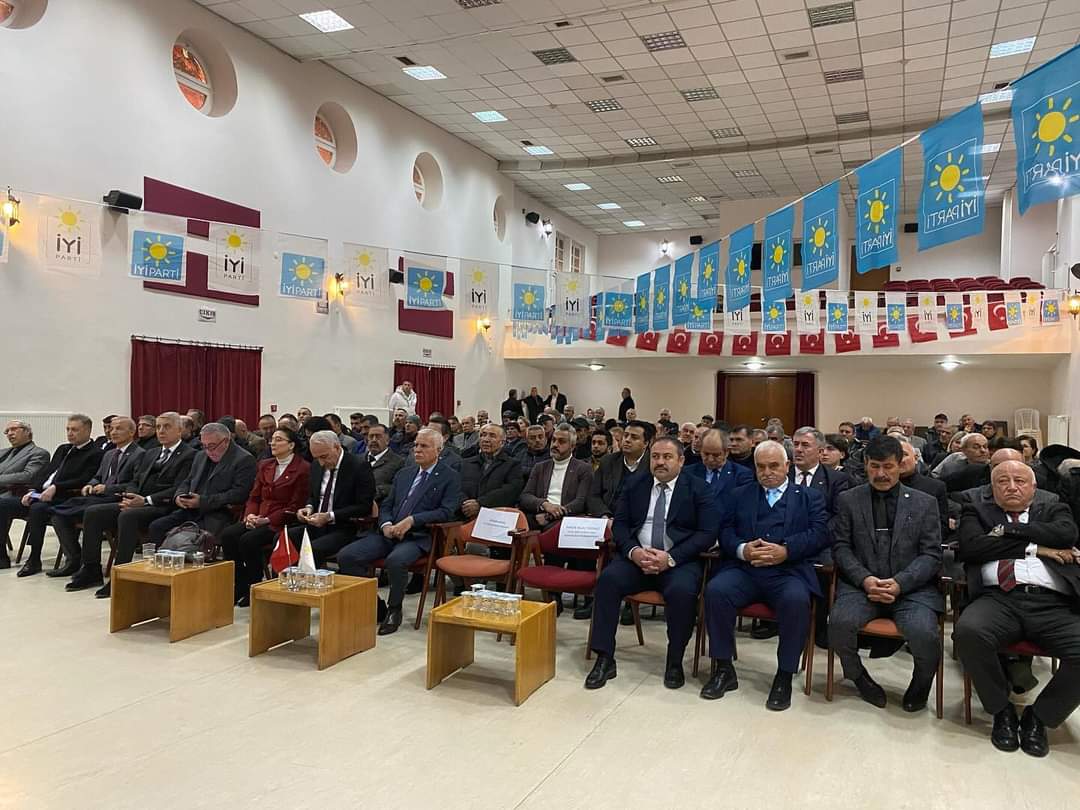 cankiriiyiparti's tweet photo. İYİ Parti Genel Başkan Yardımcımız Sayın Sedat Aksakallı  veAnkara Milletvekikimiz  Koray Aydın in katilımlariyla Çankırı Karabük Bartın ve Kastamonu il başkanlari ve yonetimleri katılimiyla genişletilmiş il divan toplantisinı gerçekleştirdik .@meral_aksener
@korayaydintr https://t.co/N1zZGbKsCL