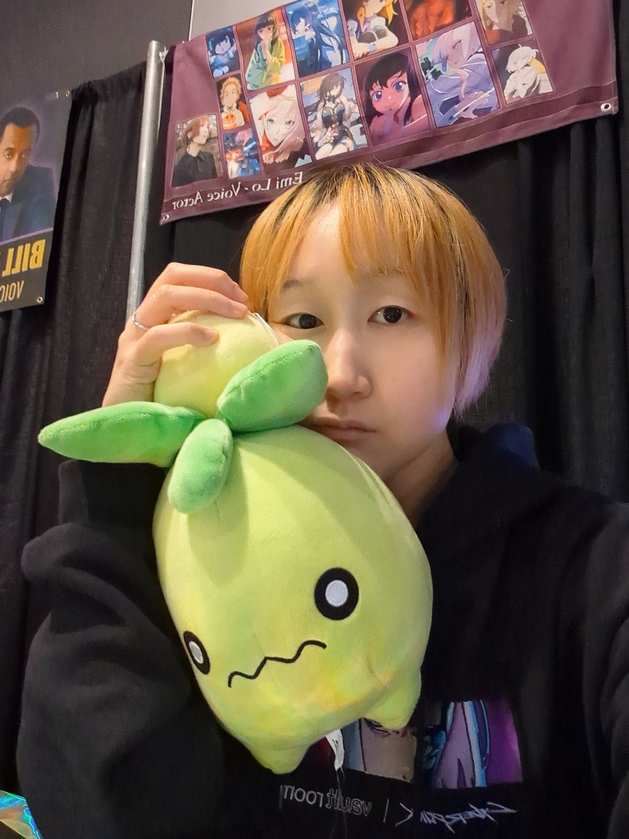 KitsuneSqueak's tweet image. Smoliv is my spirit animal