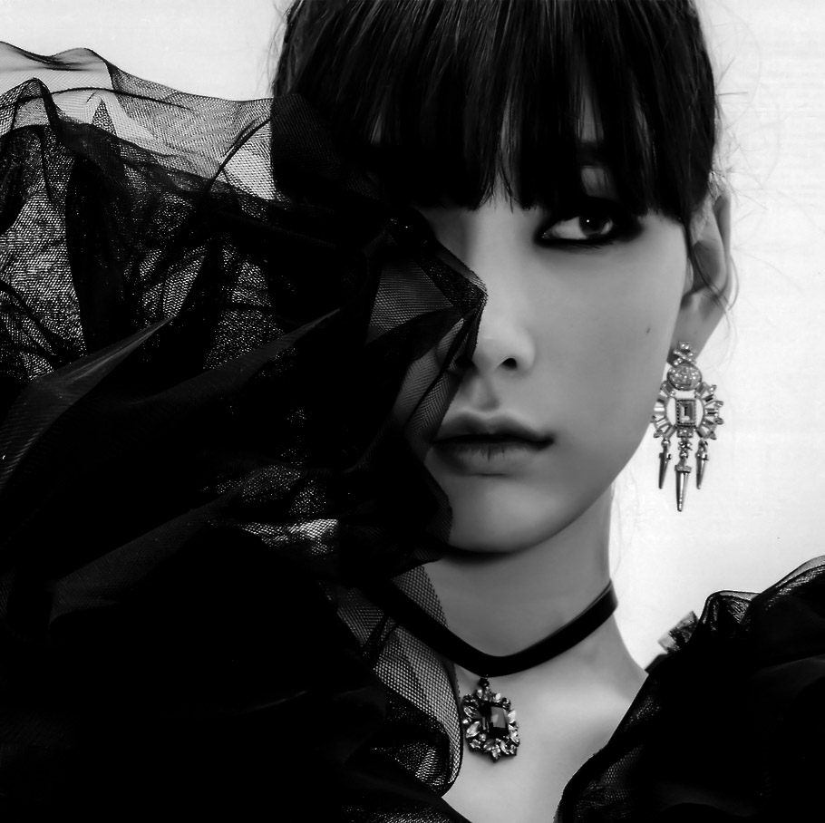 thrizller's tweet image. A dona. ⠀⠀⠀⠀⠀⠀⠀⠀⠀⠀⠀⠀⠀⠀⠀⠀A filha.