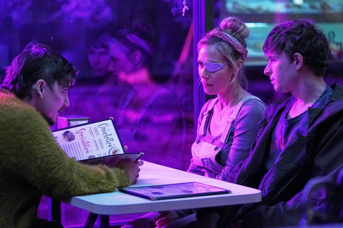 #ThePassenger ft. <a href="/KyleGallner/">Kyle Gallner</a> and <a href="/JohnnyBerchtold/">Heeere’s Johnny Berchtold 🎃🔪</a> is an amazing film that I would recommend to anyone. For me it is more of an "American Revenge Thriller" than an "American Horror" and reminded me a lot of the film #BlueRuin.