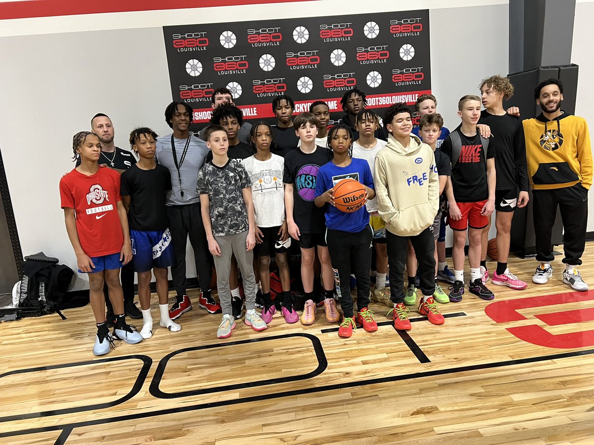 JC Kinnaird (@jc_kinnaird03) on Twitter photo Had a great practice today with 29β & 30β teams at <a href="/Shoot360LOU/">Shoot 360 Louisville</a> we appreciate the hospitality and the opportunity to get in there! <a href="/PeypeySiva3/">Peyton Siva Jr</a> <a href="/rondoelite/">RONDO ELITE BASKETBALL</a> Had a great practice today with 29β & 30β teams at <a href="/Shoot360LOU/">Shoot 360 Louisville</a> we appreciate the hospitality and the opportunity to get in there! <a href="/PeypeySiva3/">Peyton Siva Jr</a> <a href="/rondoelite/">RONDO ELITE BASKETBALL</a>