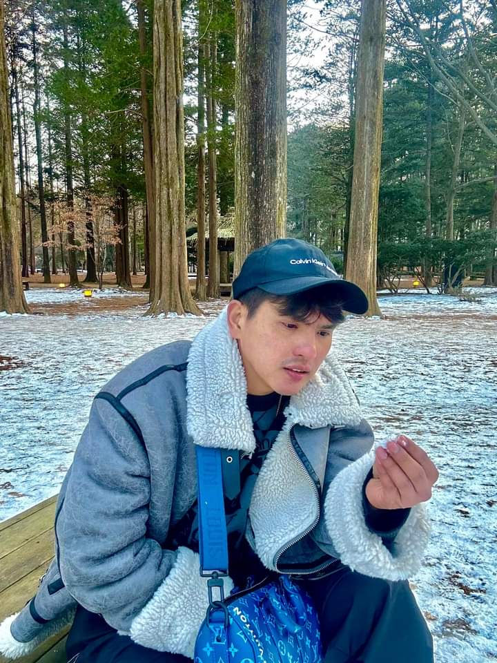 New pic ni dada <a href="/MygzMolino/">Mygz Molino</a> sa vacation nya korea love u always dada Mygz God bless