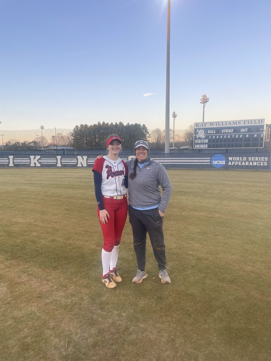 I had an amazing and fun time at the <a href="/BerrySoftball/">Berry Softball</a> winter camp today! Thank you to <a href="/CoachJessStrong/">Jessica Strong</a> and the coaching staff as well as the players for the instruction today! I can’t wait to come back. I loved the beautiful campus.
<a href="/GAPowerRouse/">GA Power Rouse</a>