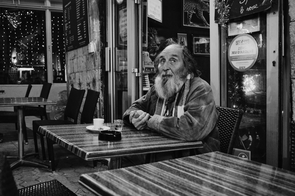 jergaaa's tweet image. #Nice06 - Ville de tous les contrastes.
#photography #streetphoto