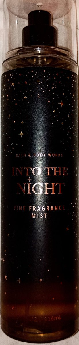 After bath splash scent I chose for 🛌💤 is 'Into The Night' by Bath & Body Works🔥

Raspberry Noir, Amber Crystals, Rose Petals, Patchouli, Mocha, Musk🔥🔥🔥

 Old school favorite!

#IntoTheNight
#BathAndBodyWorks