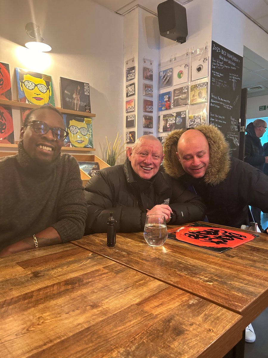 OldBaldie (@obaldie40667) on Twitter photo As there been owt happening at <a href="/waxandbeans/">Waxandbeans</a> this evening just full of piccys like this on here As there been owt happening at <a href="/waxandbeans/">Waxandbeans</a> this evening just full of piccys like this on here
