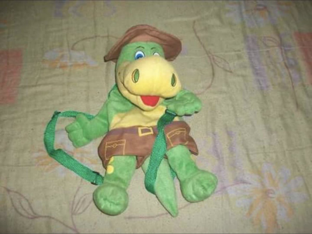 No podes háblar de infancia si no tuviste esta dinomochila